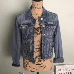 Para jean jacket size Medium